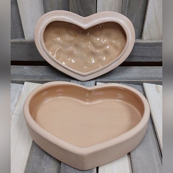 Vintage Heart Trinket Box - Picture 4 of 7